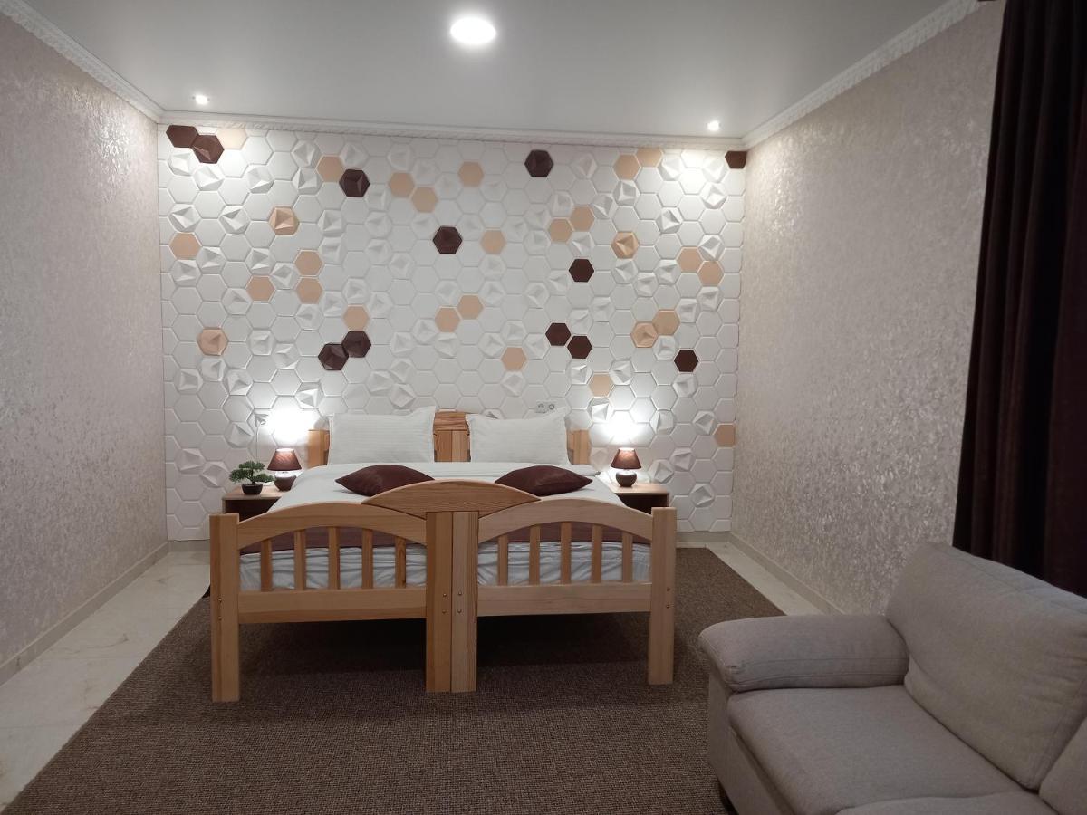 Готель River House Umany Kültér fotó