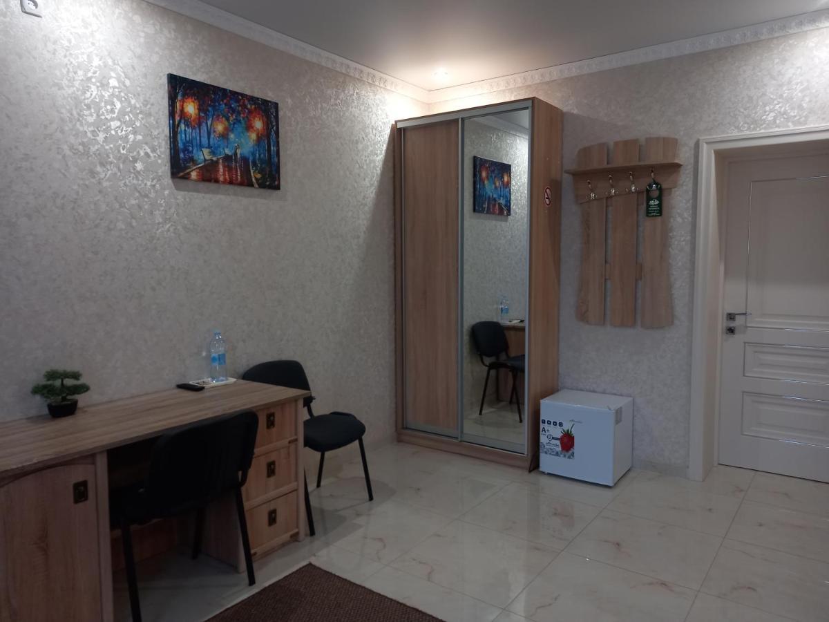 Готель River House Umany Kültér fotó