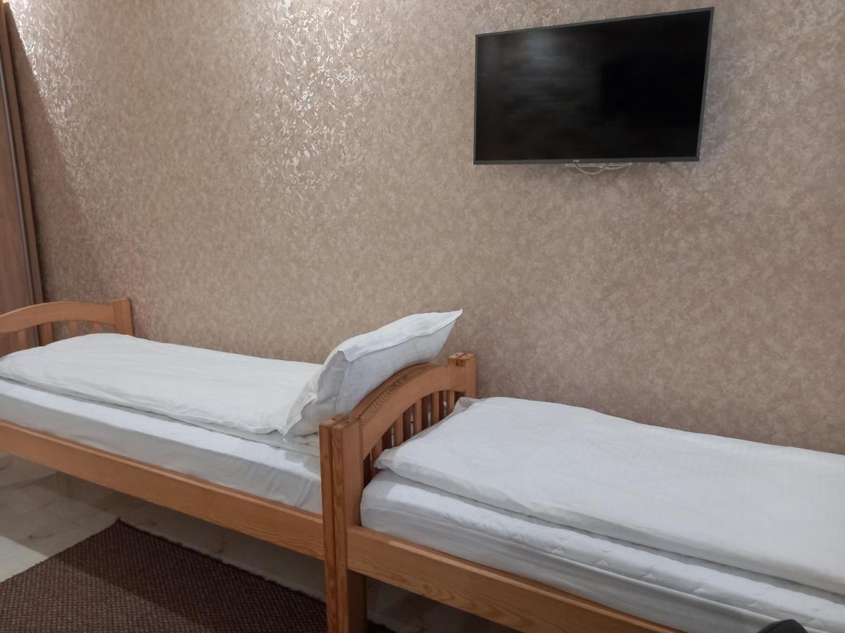 Готель River House Umany Kültér fotó