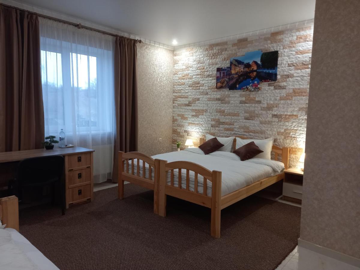 Готель River House Umany Kültér fotó