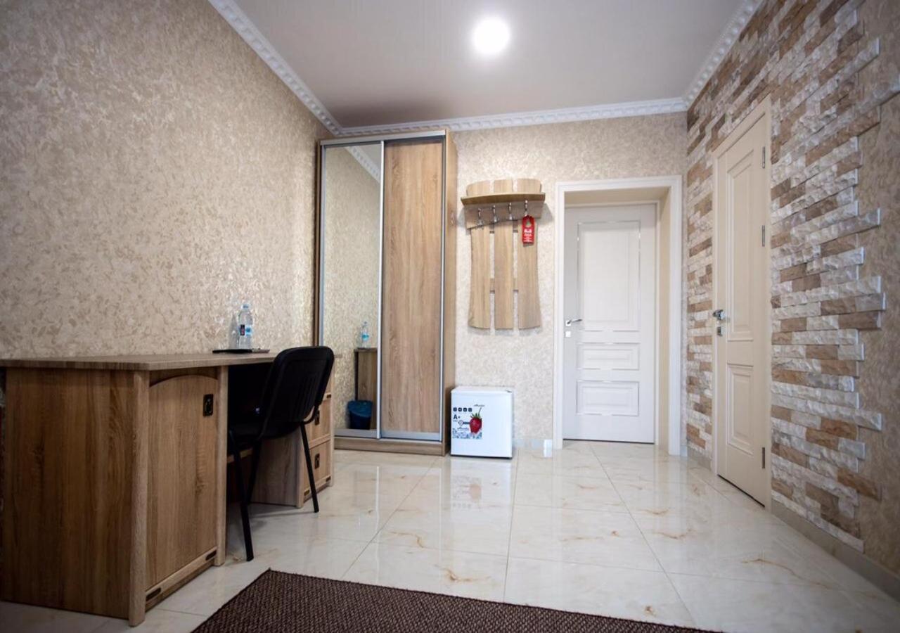 Готель River House Umany Kültér fotó
