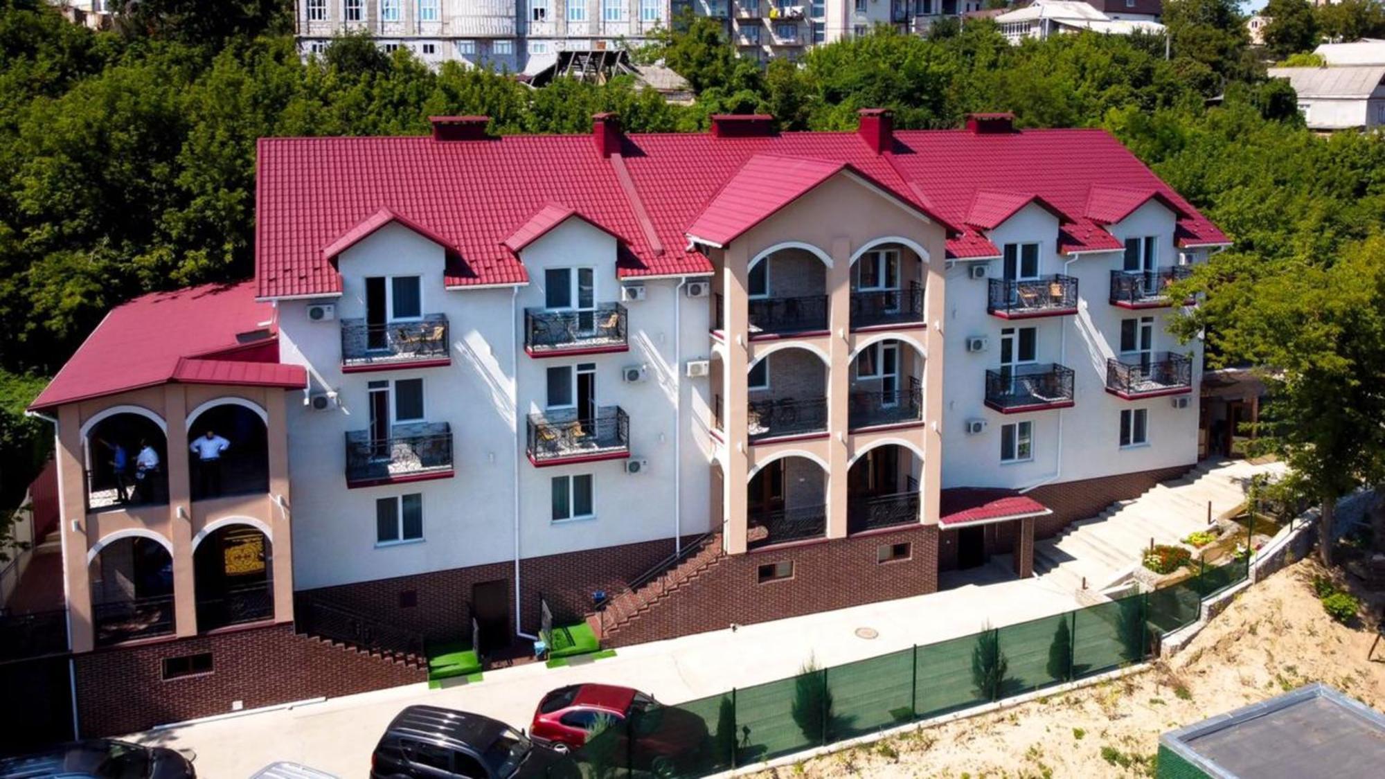 Готель River House Umany Kültér fotó