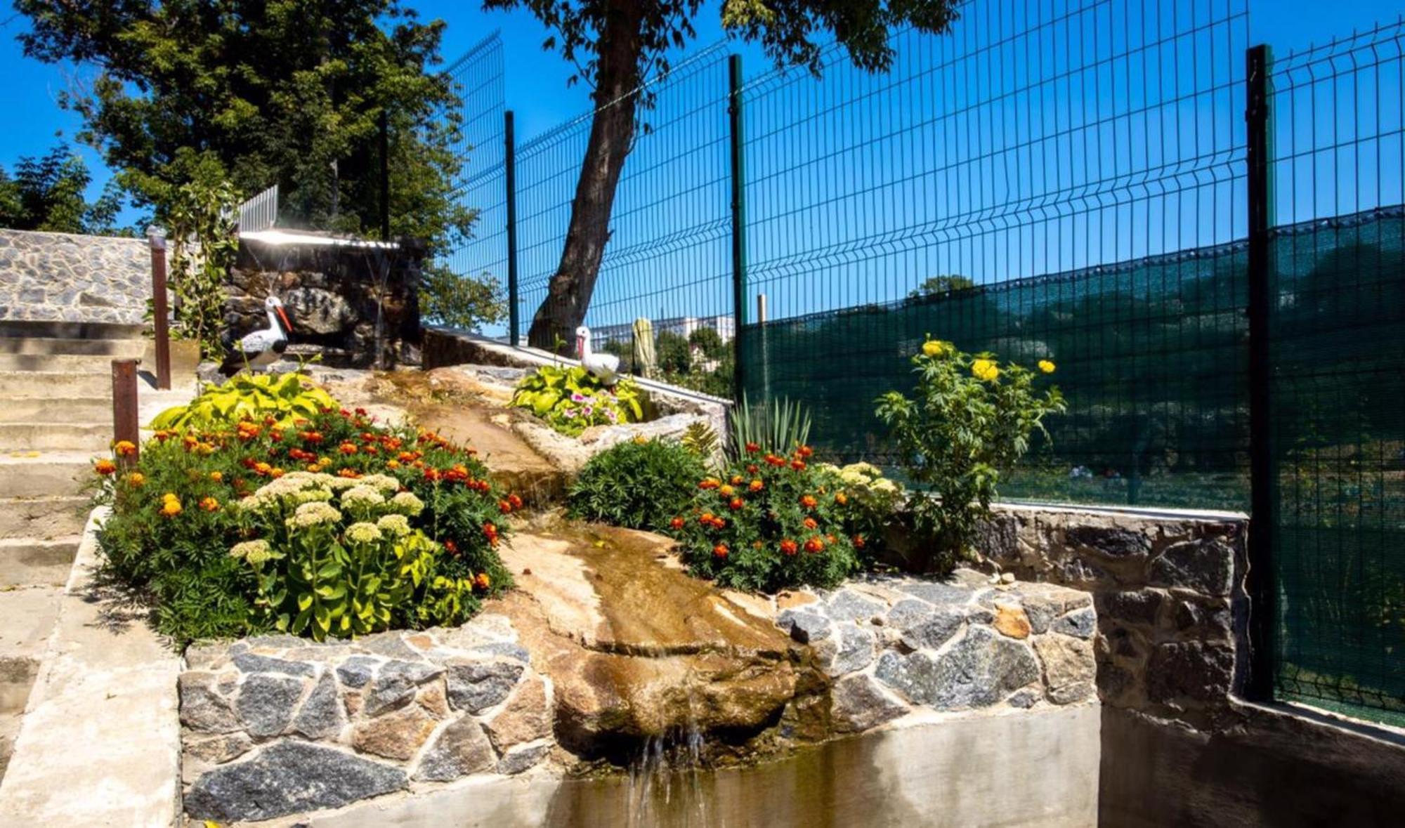 Готель River House Umany Kültér fotó