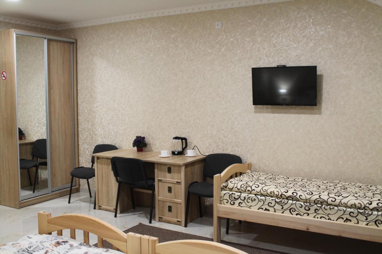 Готель River House Umany Kültér fotó